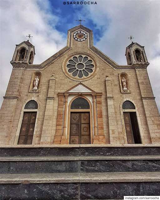 Have a blessed Sunday and give thanks for all the blessings you have 🙏... (Bkâssîne, Al Janub, Lebanon)