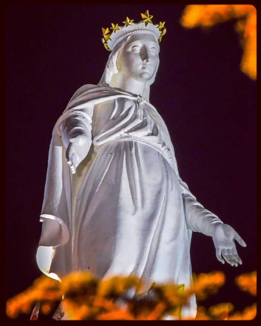 Have a  blessed  sunday virgin  marry  harissa  lebanon_pictures ... (The Lady of Lebanon - Harissa)