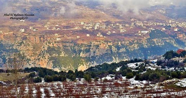 Hello from Bsharri district❄❄❄ | Like my photography Facebook page ╰▶ Abed... (Bcharri, Liban-Nord, Lebanon)