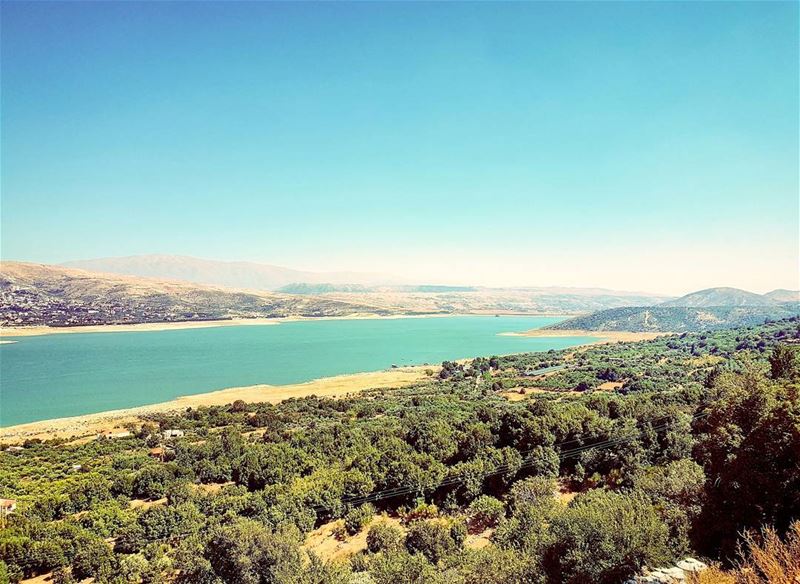 High Road  duesouth  mthermon  lakeqaraoun  bekaa  valley  lebanese ... (Lake Qaraoun)