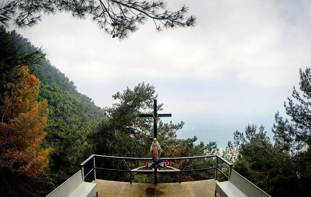  hiking  DarbElSama  Pray  Cross  VirginMary  Nature  SeaView  Jounieh ... (Harisa, Mont-Liban, Lebanon)