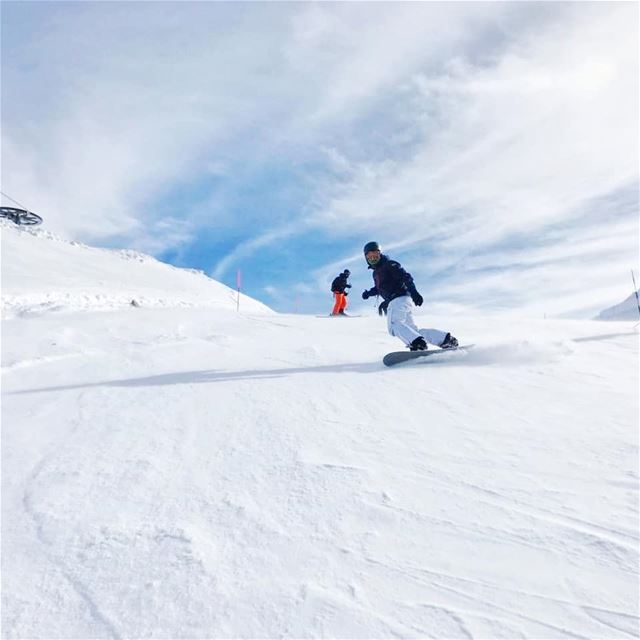 Hit the slopes! 🎿  mzaar  skileb  livelovemzaar  mzaarskiresort ... (Mzaar Ski Resort Kfardebian)
