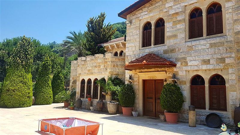 - Home built with love and dreams.... (Chouf)