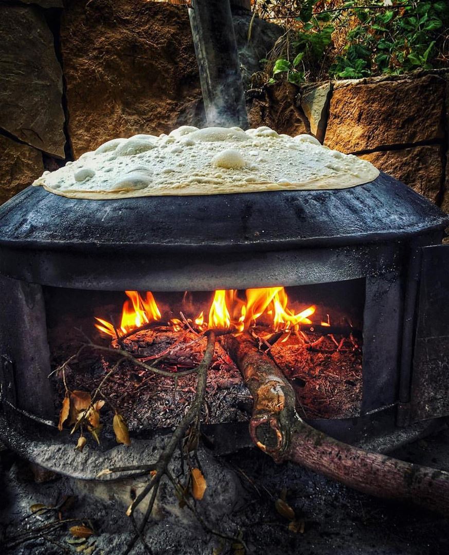How about some Saj for breakfast 🥞 thanks @rawadthenomad for sharing 😋🥞� (Bcharreh, Liban-Nord, Lebanon)