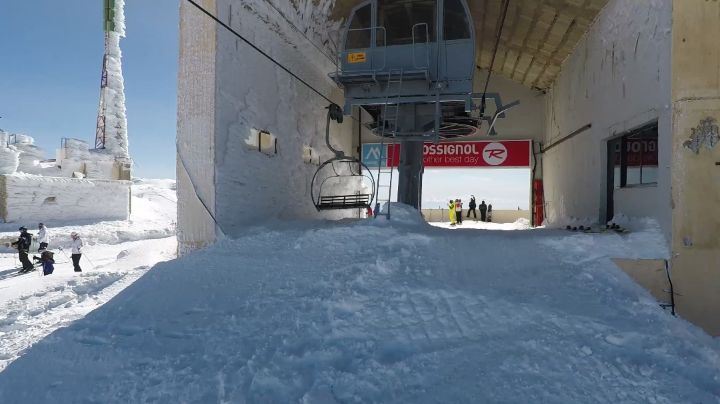 How its like to ski lift to mzaar slopes🚡❄⛷ in 60 seconds!... lebanon... (Mzaar Kfardebian)