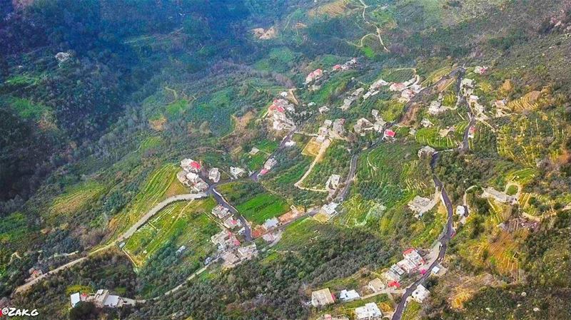 Human settlement in a valley of green, in a valley of peace and nature ... (Jezzîne, Al Janub, Lebanon)