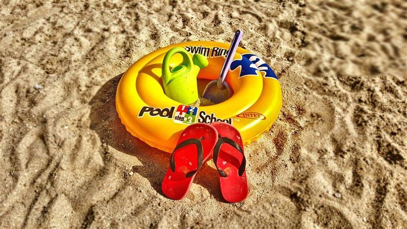 I love my beach kit......⚊⚊⚊⚊⚊⚊⚊⚊⚊⚊⚊⚊⚊⚊⚊ HTers  HashTags  all_shots...