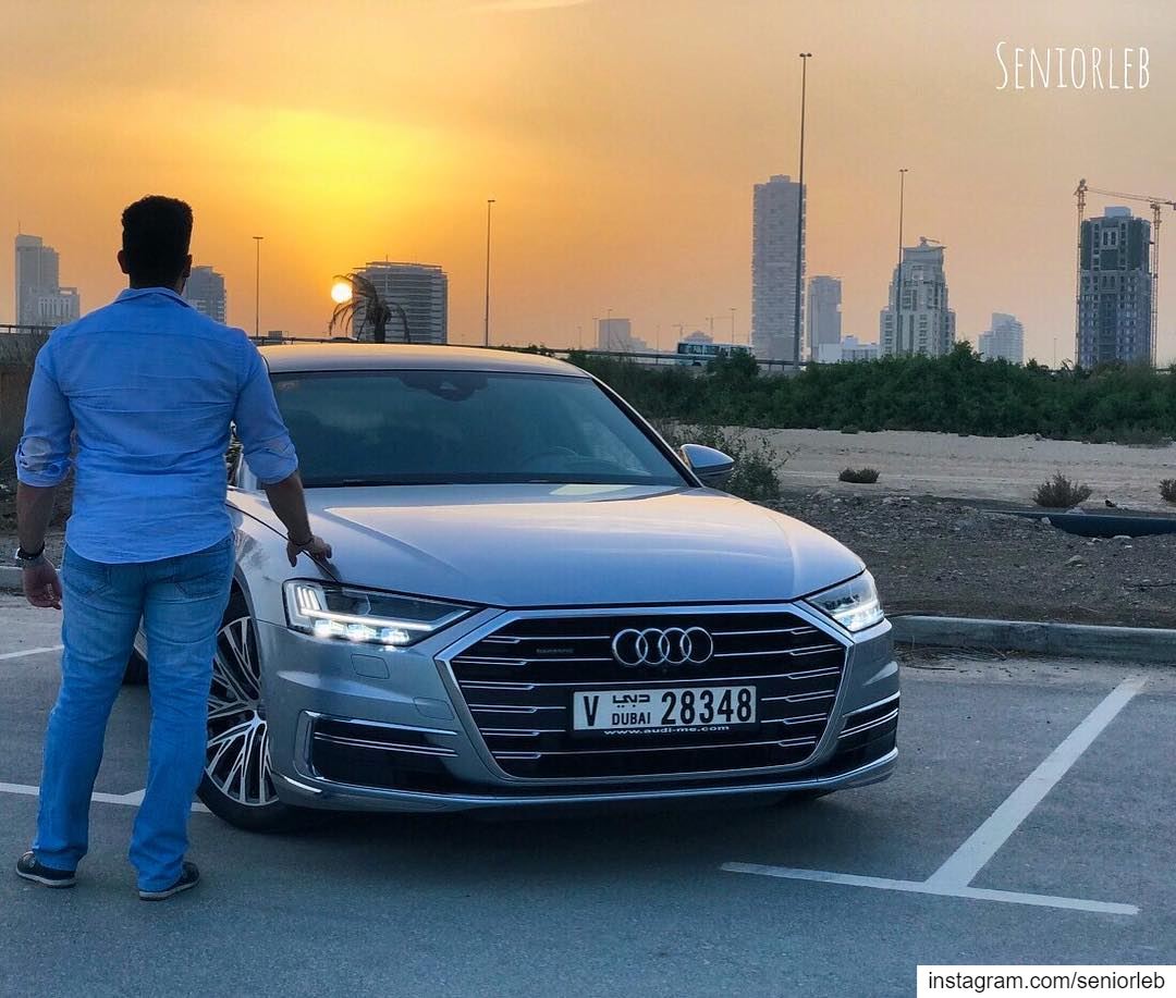 I love sunsets 🌅 with the Audi A8———————————————————————— @seniorleb @audi (Dubai, United Arab Emirates)