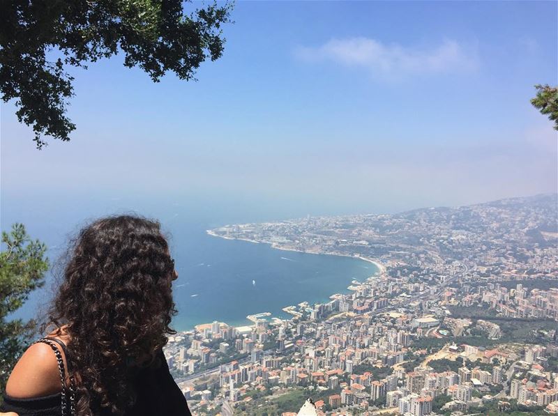 I spy with my little eye 👀  beautiful  view  love ... (Harîssa, Mont-Liban, Lebanon)