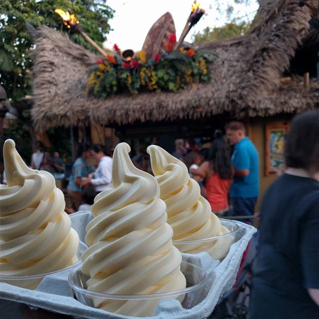  icecream  icecreamlovers   pineappleicecream   pineapple   tasty😋  ... (Disneyland)