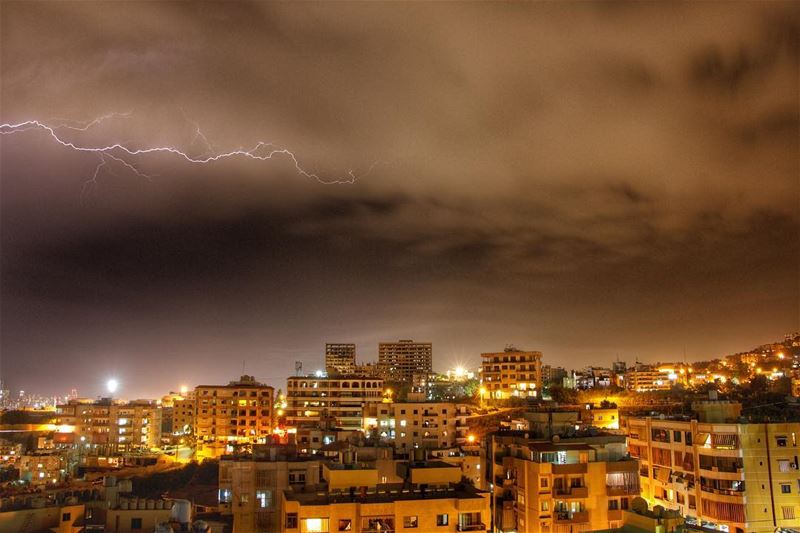 If the thunder don't get you then the lightning will !.... lightning... (Baabda)