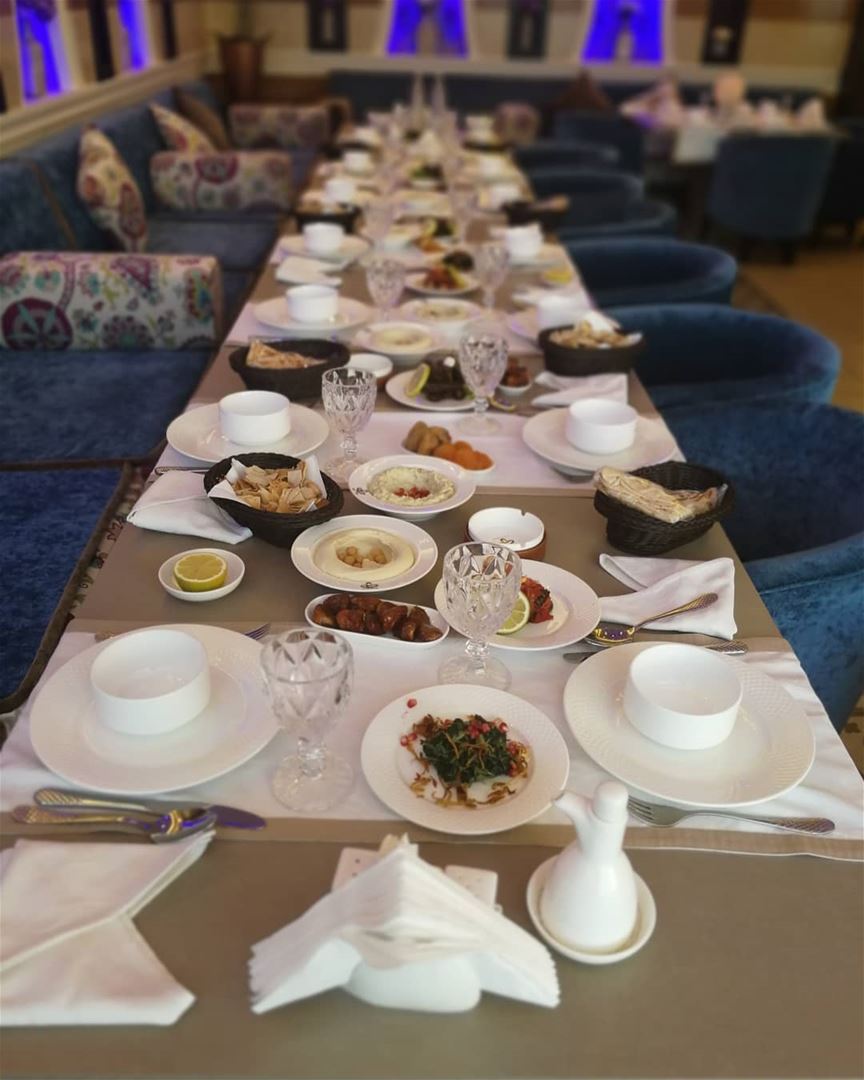 iftar iftari cuisine dishes setup ramadan Ramadan2018... (Karamna)
