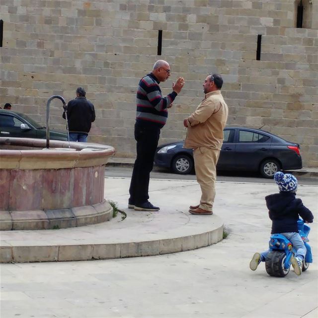 In Lebanese villages, conversations take place by the fountain not in chat... (Dayr Al Qamar, Mont-Liban, Lebanon)