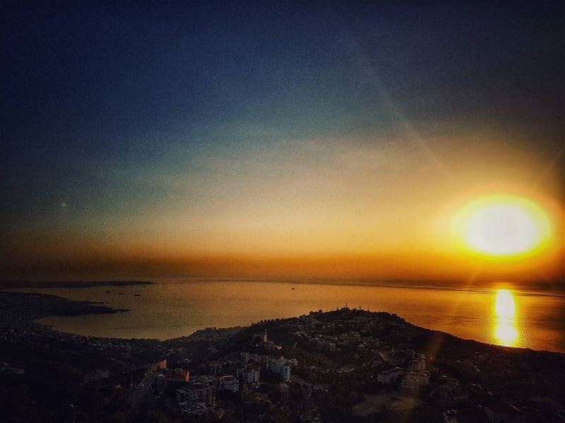 In love with  sunnydays 🌅 sunsets  sunset_hub  sunsetporn  sunset_pics ... (El Kfour, Mont-Liban, Lebanon)