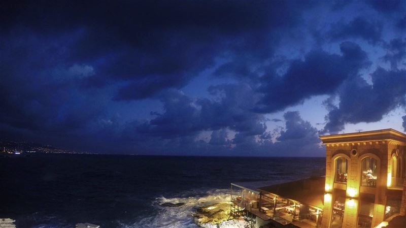 Indigo sunset 💜 sunset  indigo  navyblue  blue  sea  cloud  horizon  sky... (Amchit)