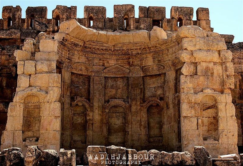🔹🔹🔹🔹🔹 insta_lebanon  igpowerclub  Super_Lebanon  ig_lebanon ... (Baalbek , Roman Temple , Lebanon)