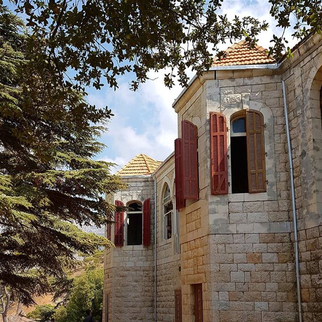 It doesn't matter If your taste is MODERN,TRADITIONAL, CLASSIC or RETRO.... (Aïn Zhalta, Mont-Liban, Lebanon)