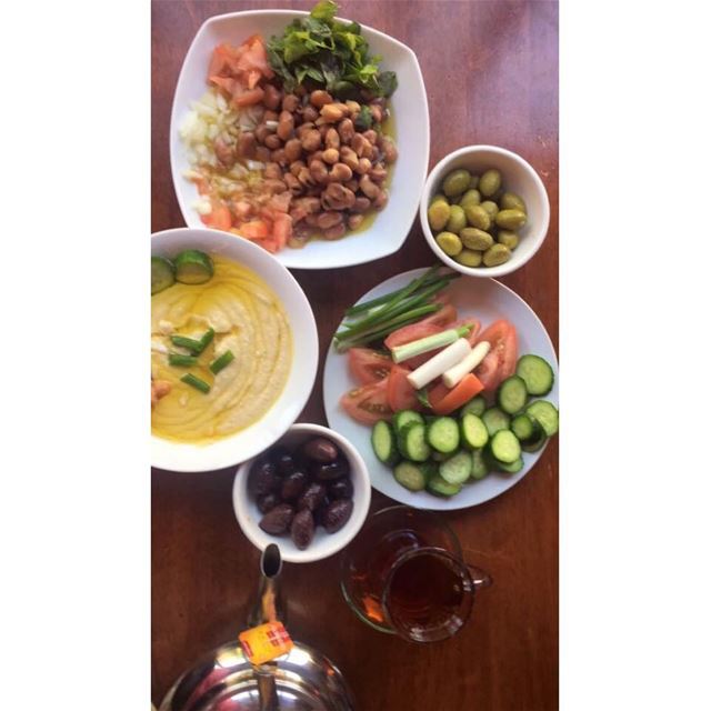 It’s Friday Habibi 🍲  Lebanese  breakfast  friday morning 🇱🇧😋