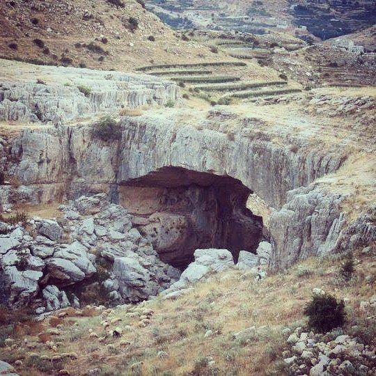 Just before  sunrise 🌄 natural  bridge  kfardebian  hike  mounains ... (Kfardebian,Mount Lebanon,Lebanon)
