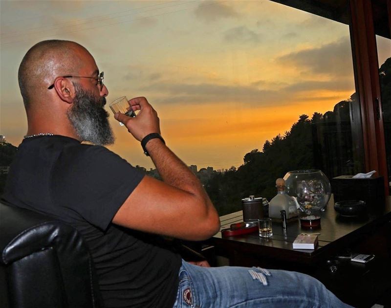 Just relax and... live 🥃 photo credit @joemoarkech  me  view  sunset ...