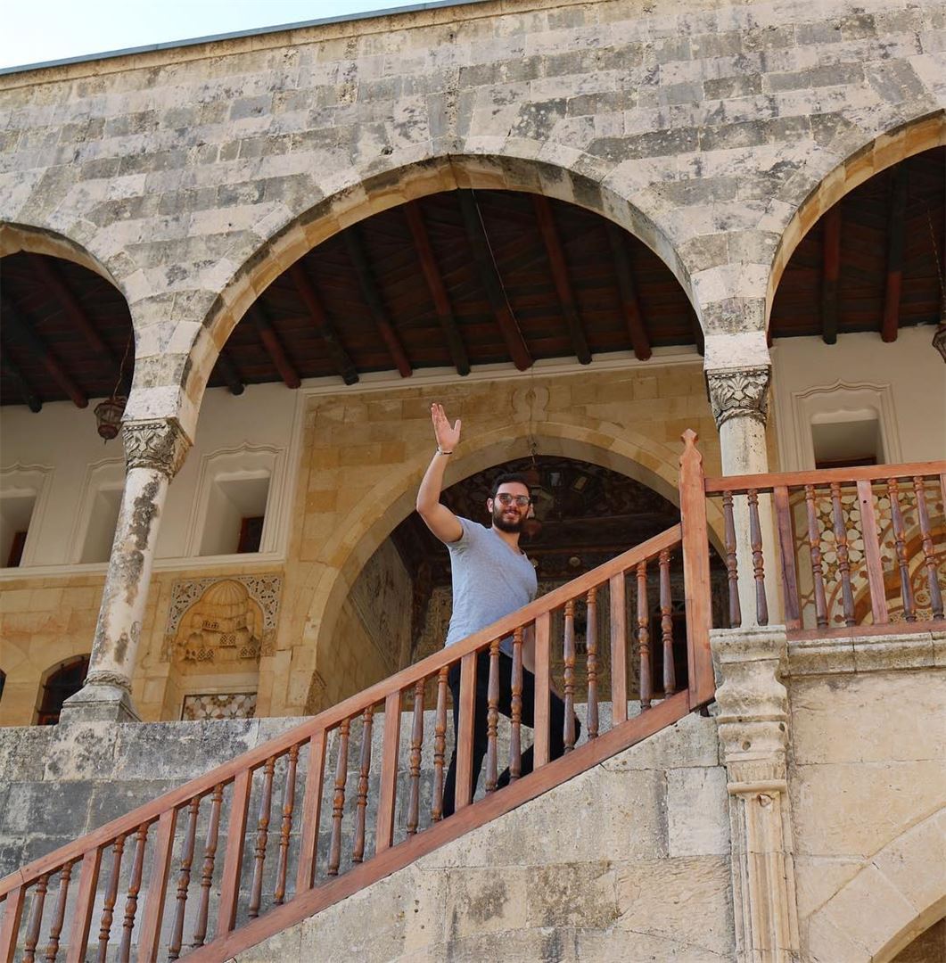 Just Smile & Wave 👋🏼  ExploreWithChris.. oldhouse  Lebanese  lebanon ... (Mir Amin Palace Hotel)