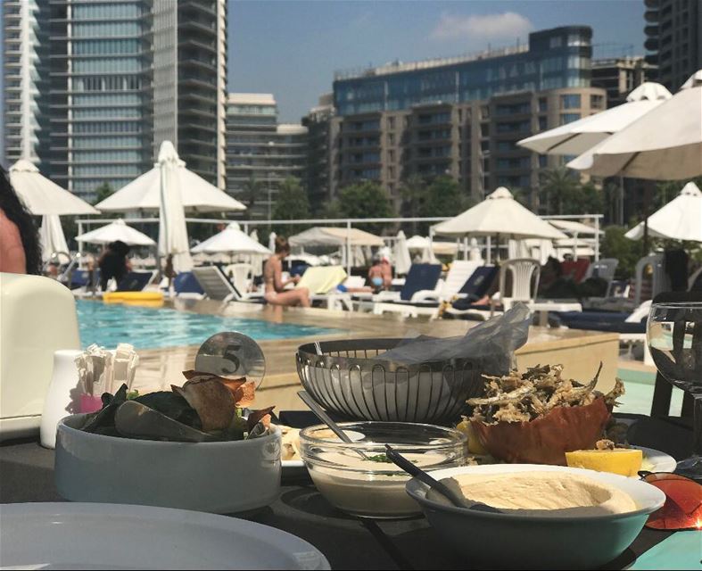 Just something to look forward to after Ramadan 🌊🐟  PoolSide  YachtClub ... (Saint-George Hotel,Yacht Club & Marina)