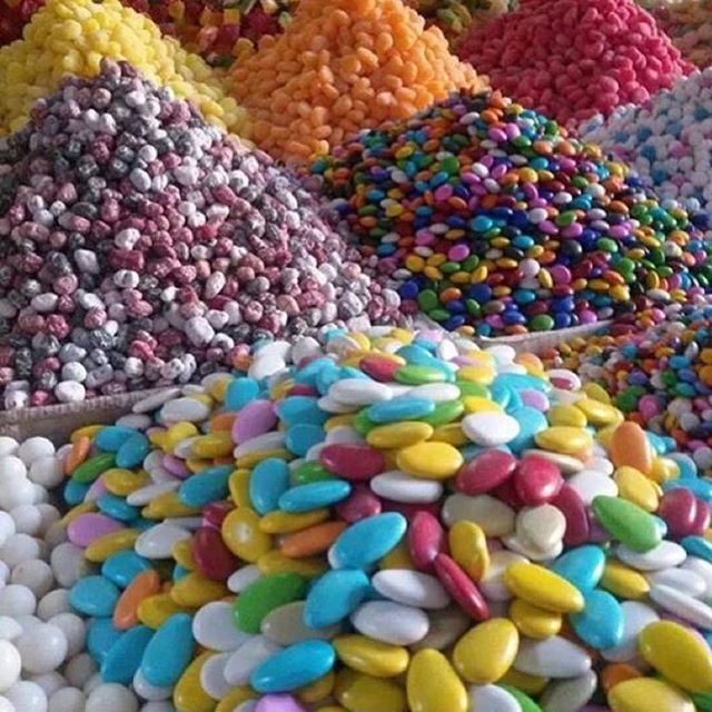 Just thinking if we can swim in the middle of this candy!!!!