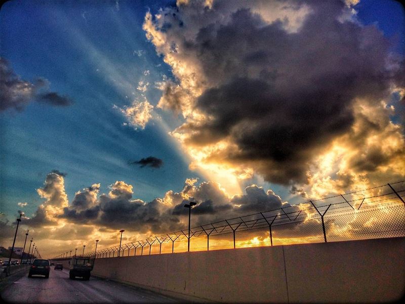  khalde  airporthighway  beirut  lebanon  view  sunset  sunrays  clouds ... (Beirut Airport road)