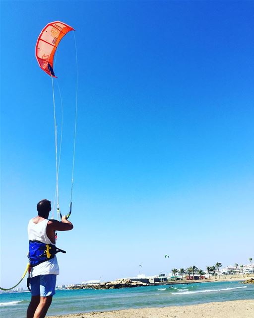 Kite session 🏝🏝🏝.. livelovebeirut  livelovesports  living ... (North Marina Beach)