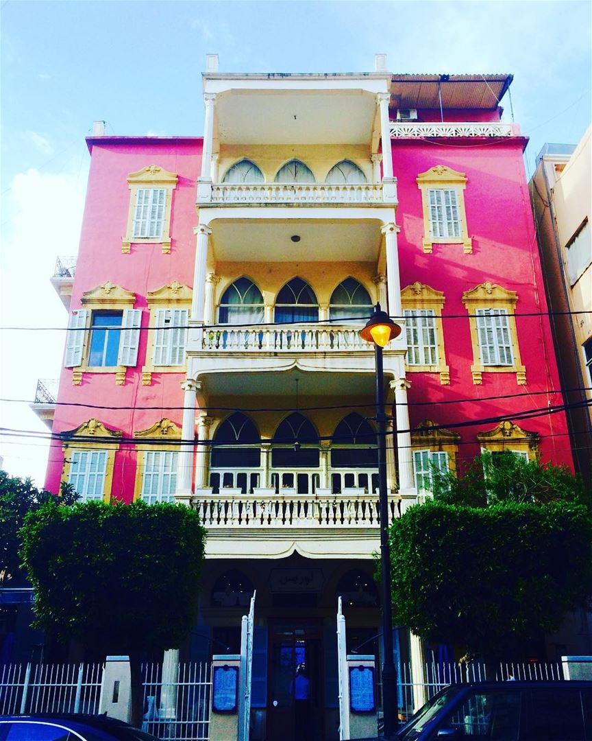 La vie en rose 🌺.. sunny  livelovearchitecture  livelovebeirut ... (Beirut, Lebanon)