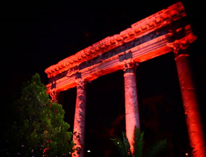  lanuitdesmusees  temple  red  night  color  photography  nikon ... (Beirut, Lebanon)