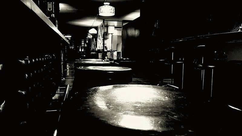 Late night meetups and such bar  bars  quad  bnw  lenka  lighting  beer ... (Quadrangle)