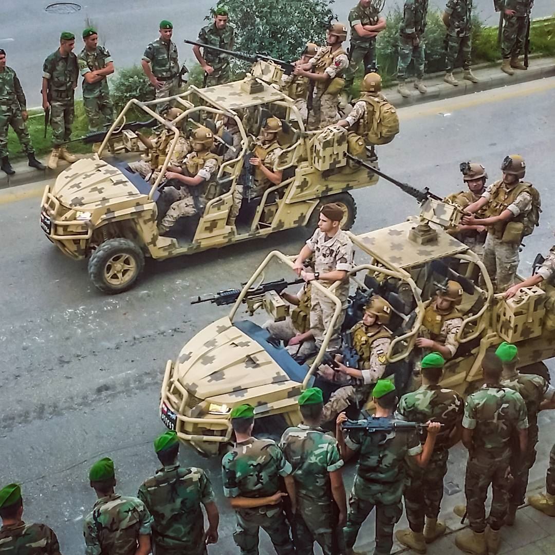  lebanese  army  preparation for  independance  parade . quads  4x4 ...