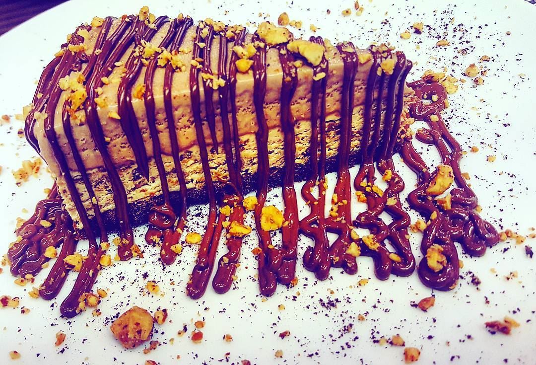  lebanon  batroun  crepaway  chocolate  cake  peanutbutter ...