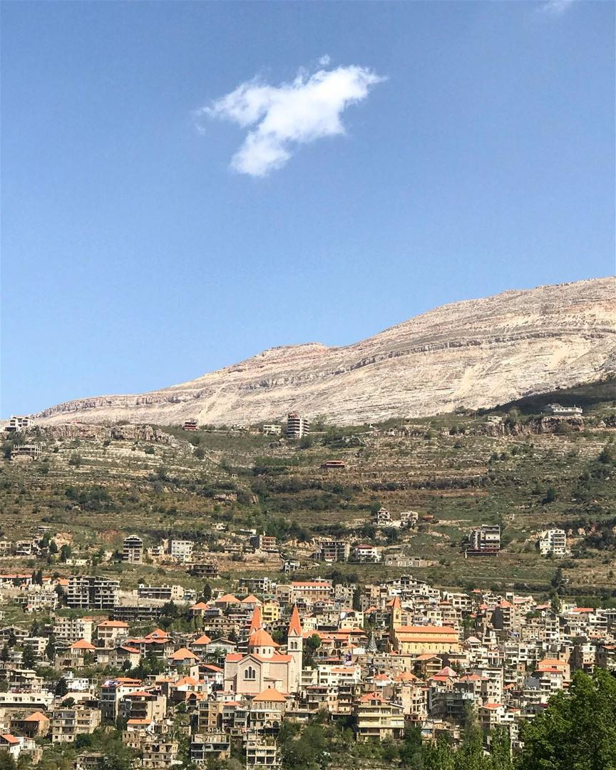  lebanon bcharre livelovelebanon livelovebcharre north mountains sky high... (Bcharreh, Liban-Nord, Lebanon)