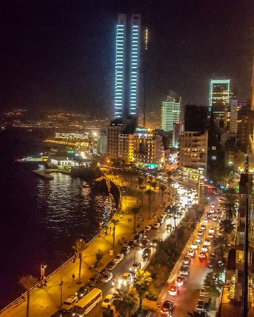  lebanon beirut rooftop nightlife nightshoot nightlights nightphotography... (Beirut, Lebanon)