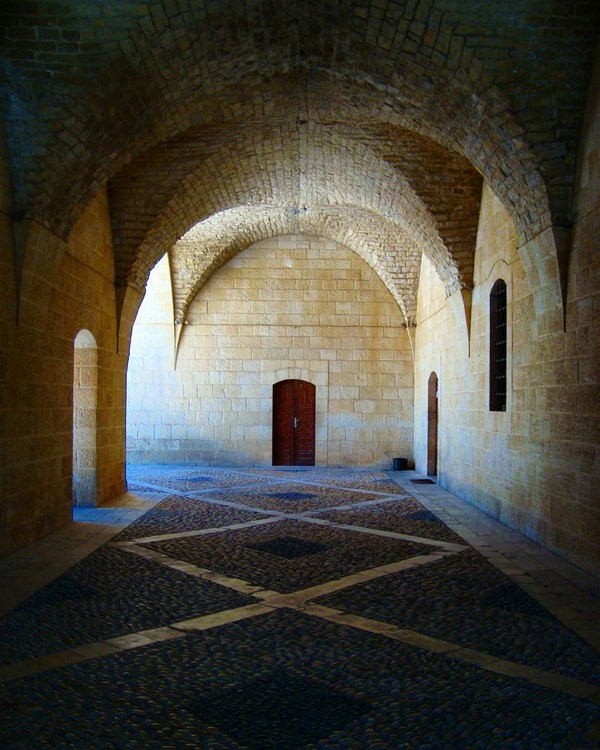 🏰🚲❤ lebanon  beiteddine  castle  old  archilovers  architect ... (قصر بيت الدين)