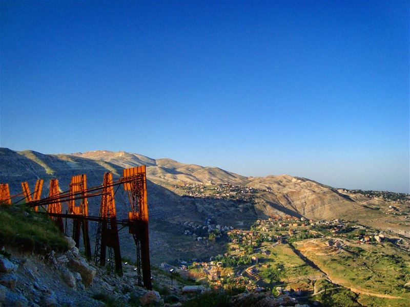  lebanon  faraya  roadtrips  hiking  hikinglife  hikingadventures  nature ... (Faraya, Mont-Liban, Lebanon)