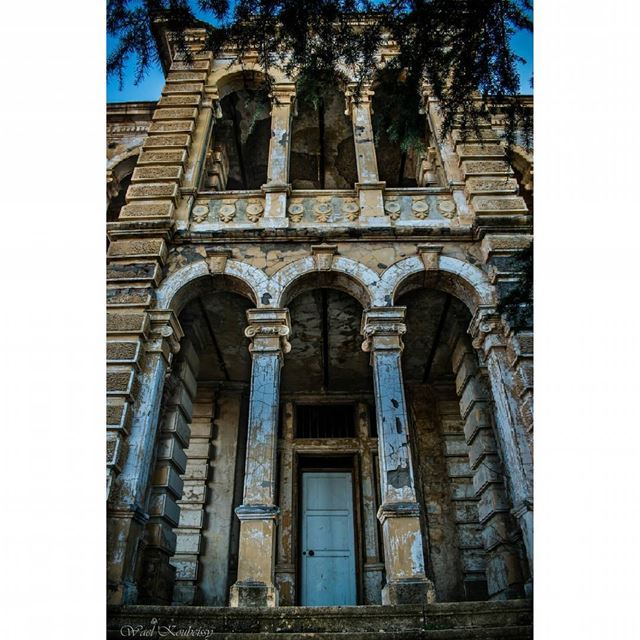  lebanon  heritage  old  building  sawfar  architecture  villa ... (Donna Maria Sursock Gardens)