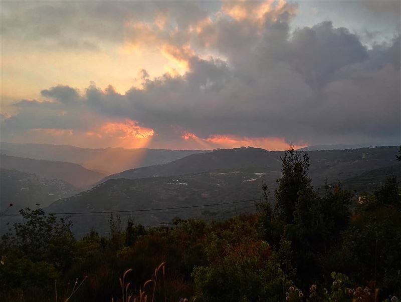  lebanon  liban  amazing  view  evening  sun  sunset  mountains ... (Qurnayil, Mont-Liban, Lebanon)