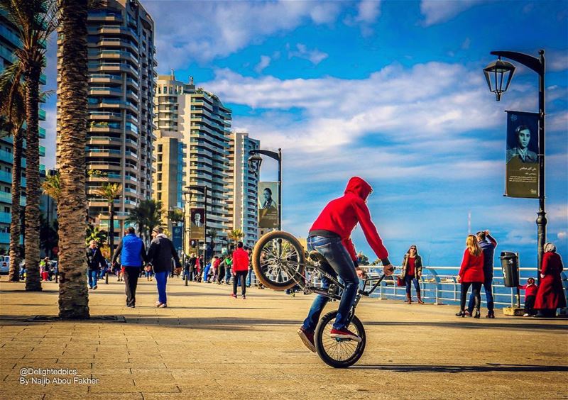  lebanon  rawshe  beirut  bike  freestyle  talent  arabs  morning  sunday ... (Beirut, Lebanon)