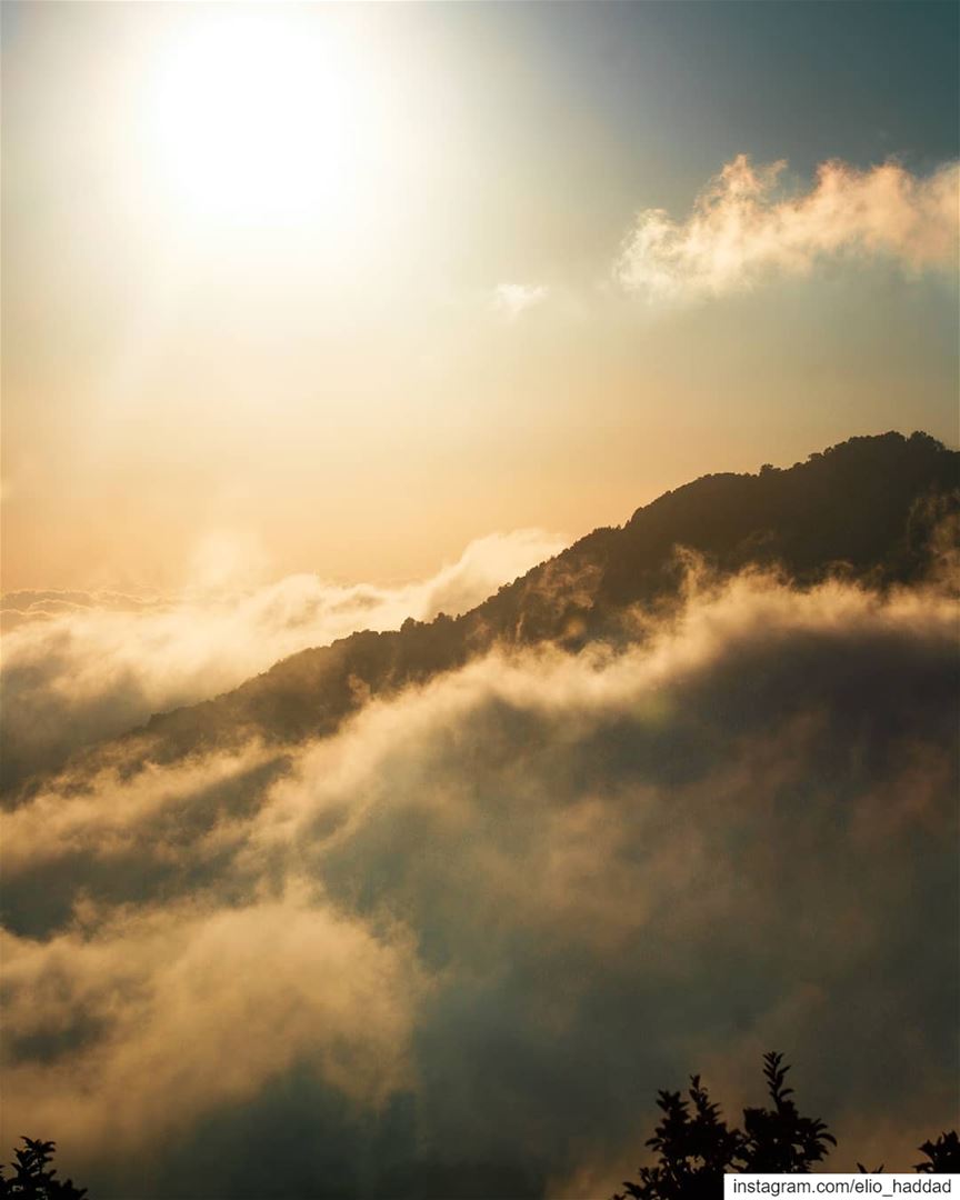 🇱🇧  Lebanon  Sunset  Clouds  Mountains  Mountain  Sky  Sun  Colors ... (Lasa, Mont-Liban, Lebanon)