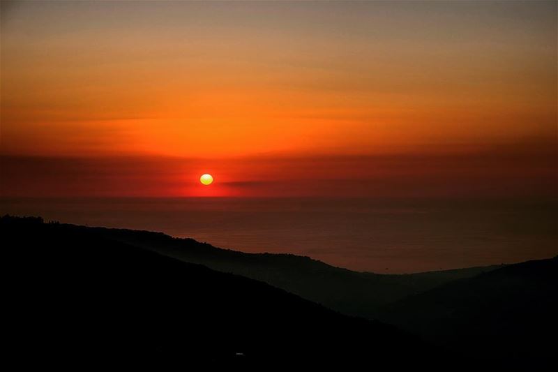  lebanon  sunset  mountains  scenery  sunsets  sunsetlovers  sunsetporn ... (Sannine Heights)