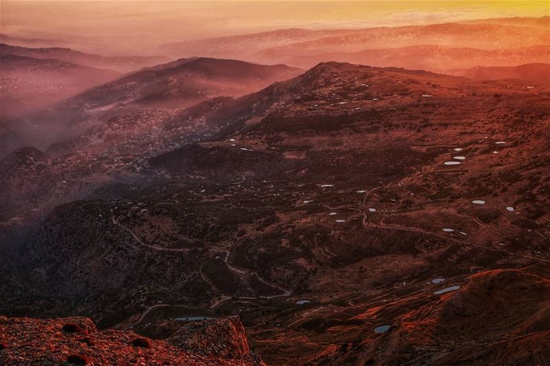  lebanon  sunset  mountains  scenery  sunsets  sunsetlovers  sunsetporn ... (Mount Sannine)