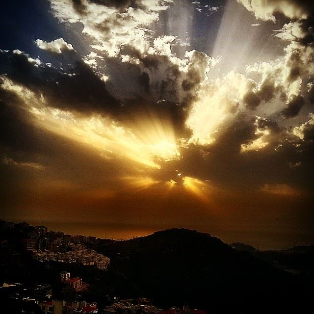  lebanon  zekrit  amazing  sunset  sky  light  sea  mountain ...
