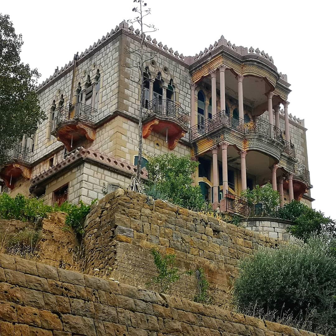  lebanonhouse  nostalgia  oldbuilding ... (Lebanon)