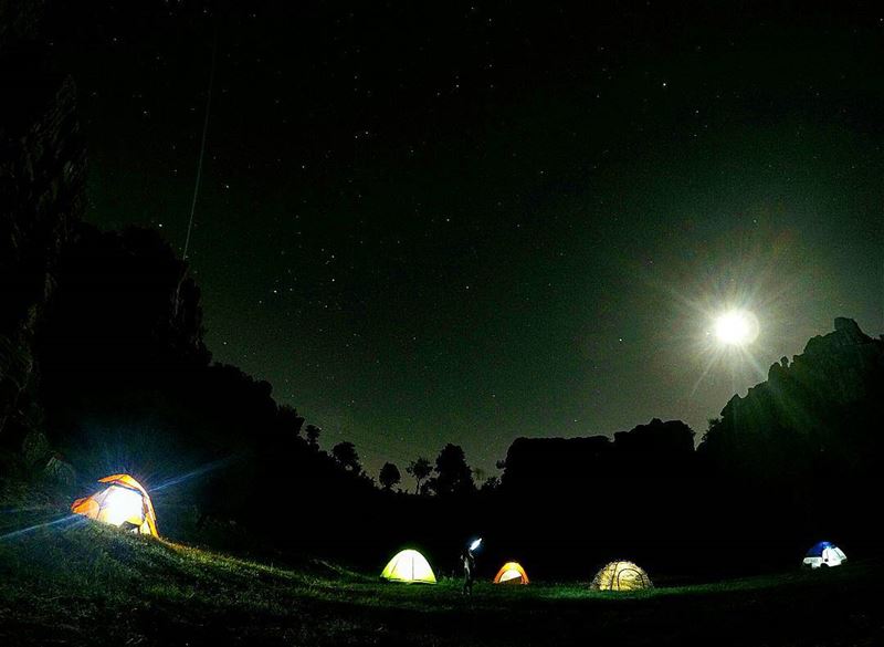 Let's sleep under the  stars ⛺⛺  lovecamping  livelovecamp @wildernessleban