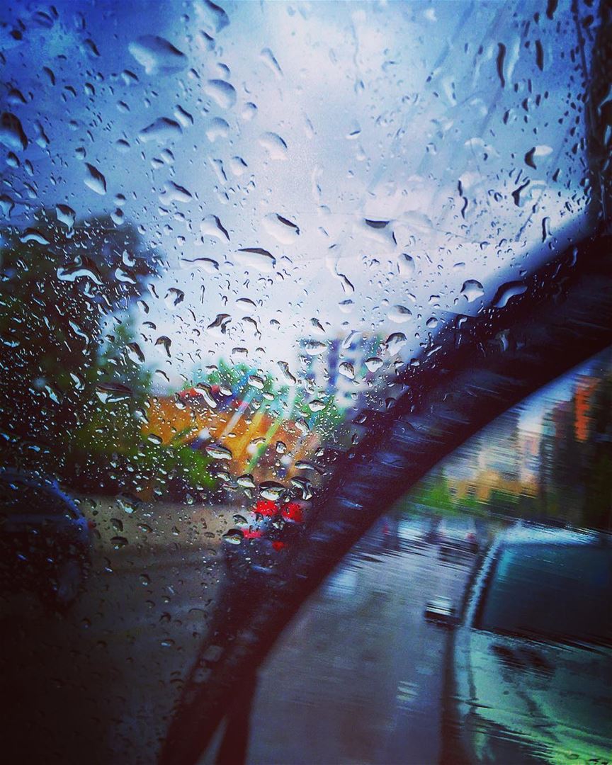 Let the rain wash away 💦🎵🇱🇧🚿  rain  wash  car  wipe  music  warm ... (Tripoli, Lebanon)