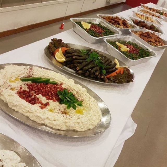 Libanesisk buffé | Vi erbjuder catering får både små och stora sällskap!...