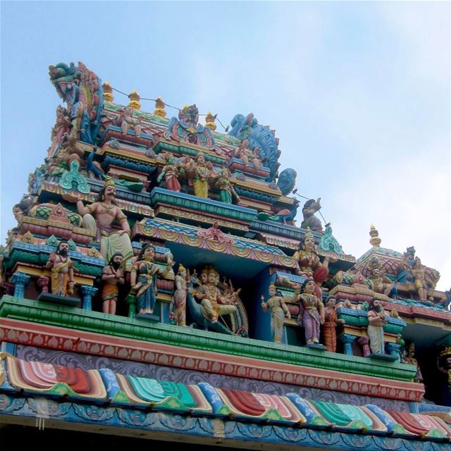 Life full of colors, fully enjoyed all this vivid temples around us, the... (Hindu Temple at Penang Hill)